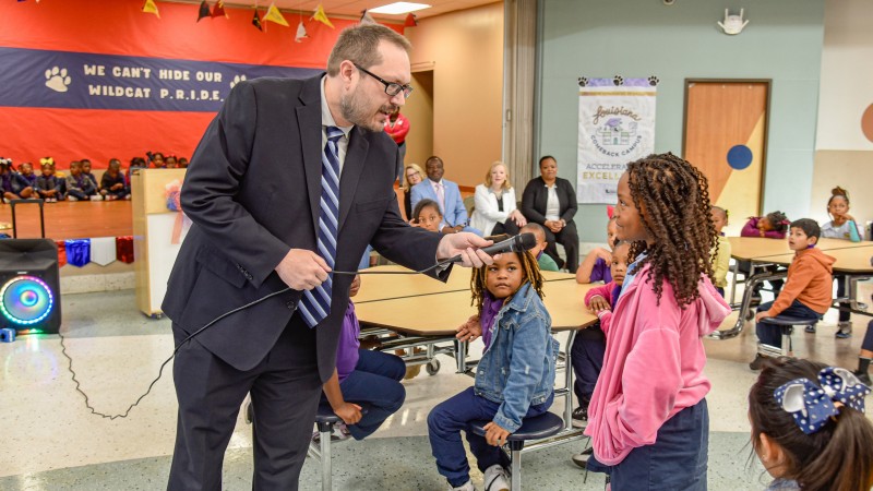 NIET Recognizes Woodmere Elementary as a School of Promise