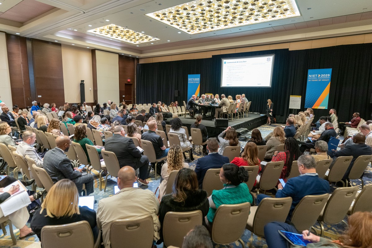 Instructional Collaboration Takes the Stage With NIET’s National Conference Bubble Sessions