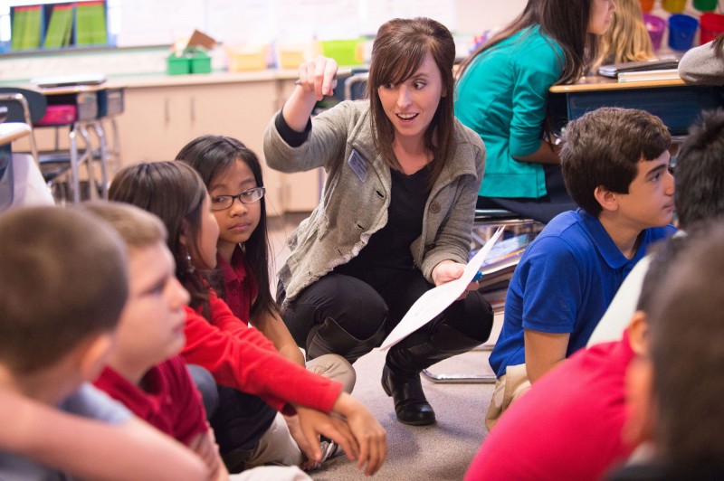 Mentor Teacher Heather Smigielski Teaches a Lesson to Southport Elementary (IN) Students 