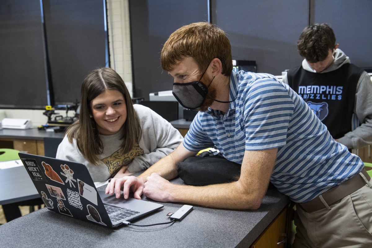 Cross County High School Receives $50,000 NIET Founder's Award