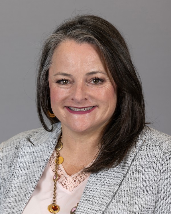  Patti  Cruz 