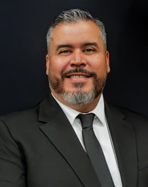  Luis  Reyes 