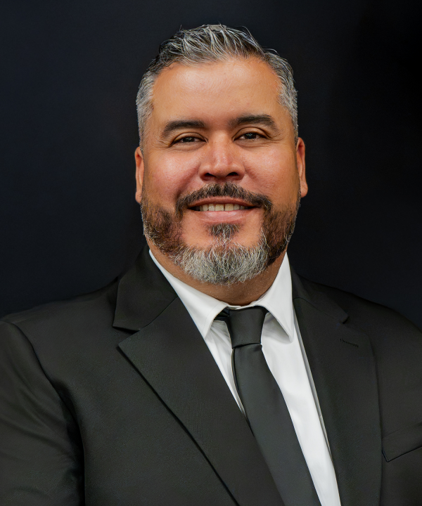  Luis  Reyes 