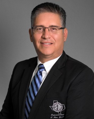 Dr. Carlos  Rios 